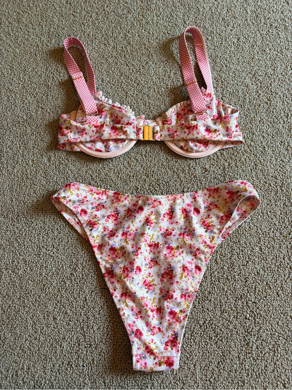 Strawberry Milk Mob Pink Floral Bikini Set young love - Picture 3 of 3